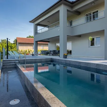 Petra With Sea View Villa *